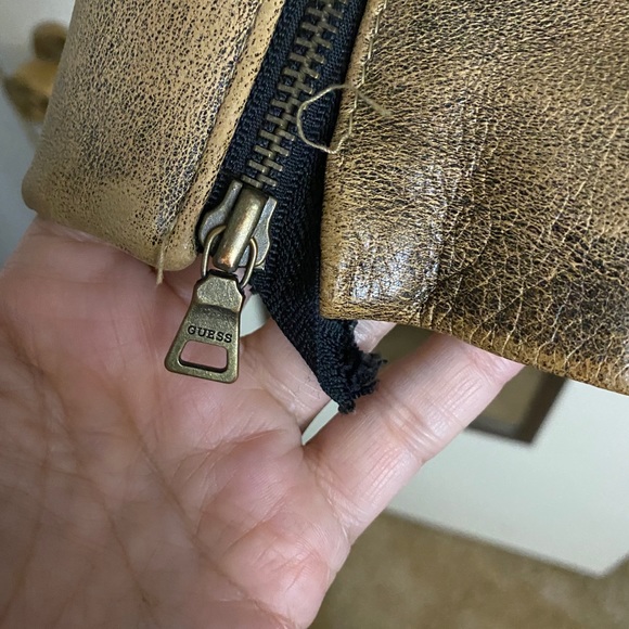 ๐AUTHENTIC VINTAGE GUESS genuine leather jacket - Picture 13 of 13